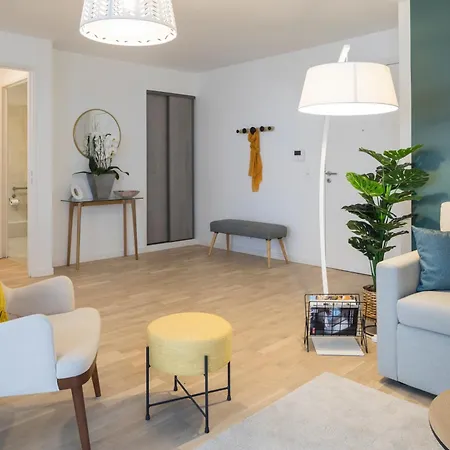 Zenao Aparthotel 3*